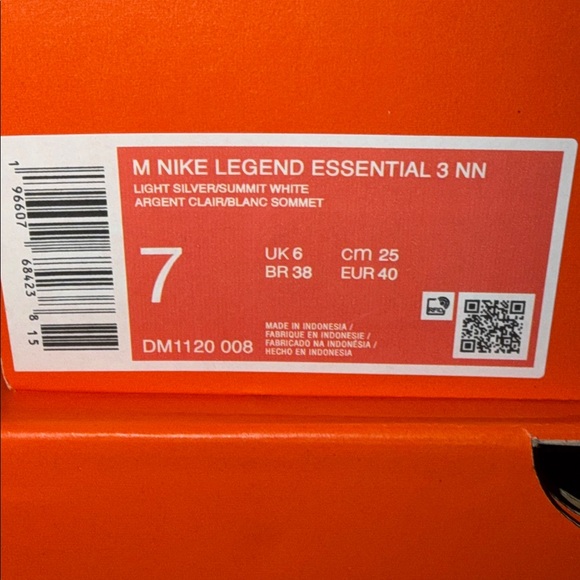 Nike Legend Essential 3 Light Silver DM1120-008 Men’s Size 7 - Picture 6 of 6